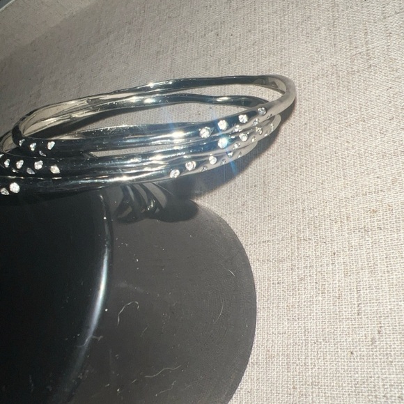 3 Stella & Dot Bangles Rhea Bangle Bracelet Silver tone Stacking Crystal - Picture 4 of 6